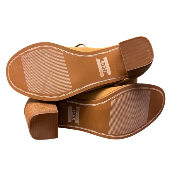 TOMS Boots Toffee Suede size 7 NWT - Picture 7 of 8